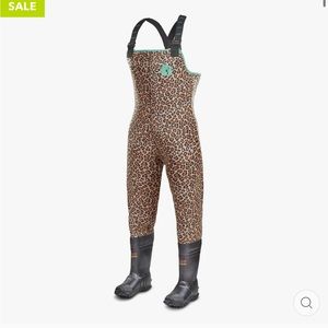 Brand new never worn Women’s Gator Waders XL 8